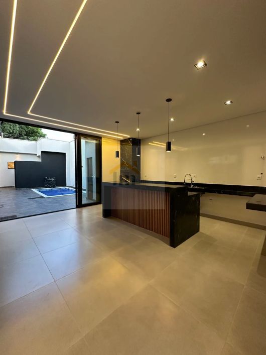 Casa Alto Padrão 3 suítes e Lazer completo com piscina - Aceita Financiamento Oportunodade na região
