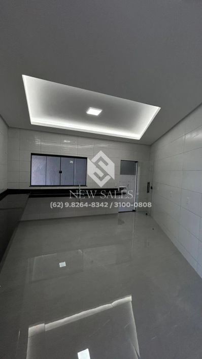 Sobrado alto padrão c/ 211m², 3 suítes, piscina - Residencial Canadá