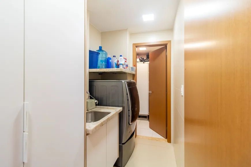 Persona Bueno apartamento 153 metros elevador privativo varanda gourmet