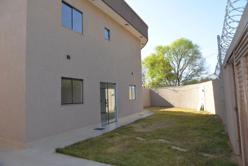 SOBRADO 3 QUARTOS RESIDENCIAL GUAREMA Casa de Rua com 3 Quarto(s) e 3 banheiro(s) à Venda, 130 por R