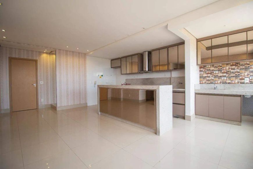 Apartamento 94m² 3 quartos 3 suítes, andar alto, nascente, completo em armários 2 vagas de garagem