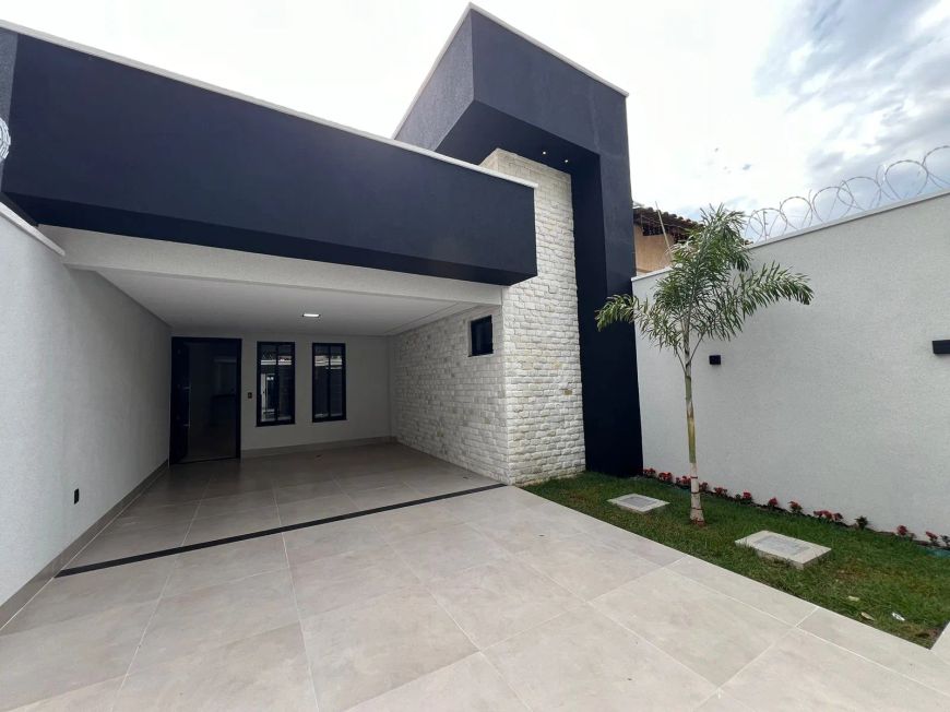 Casa com 3 suítes para venda no Jardim Atlântico - Goiânia - GO