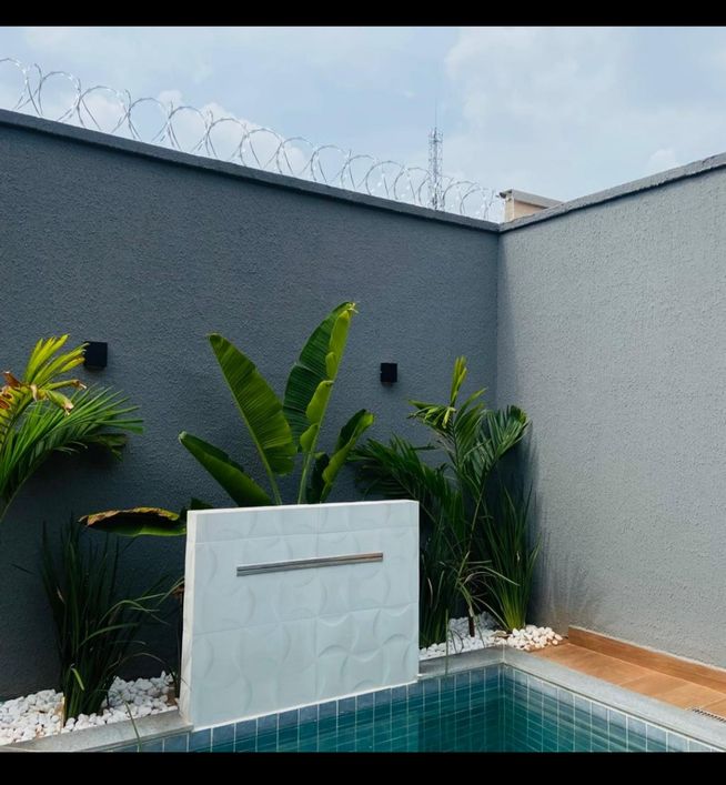 Sobrado para venda possui 180 metros quadrados com 3 quartos