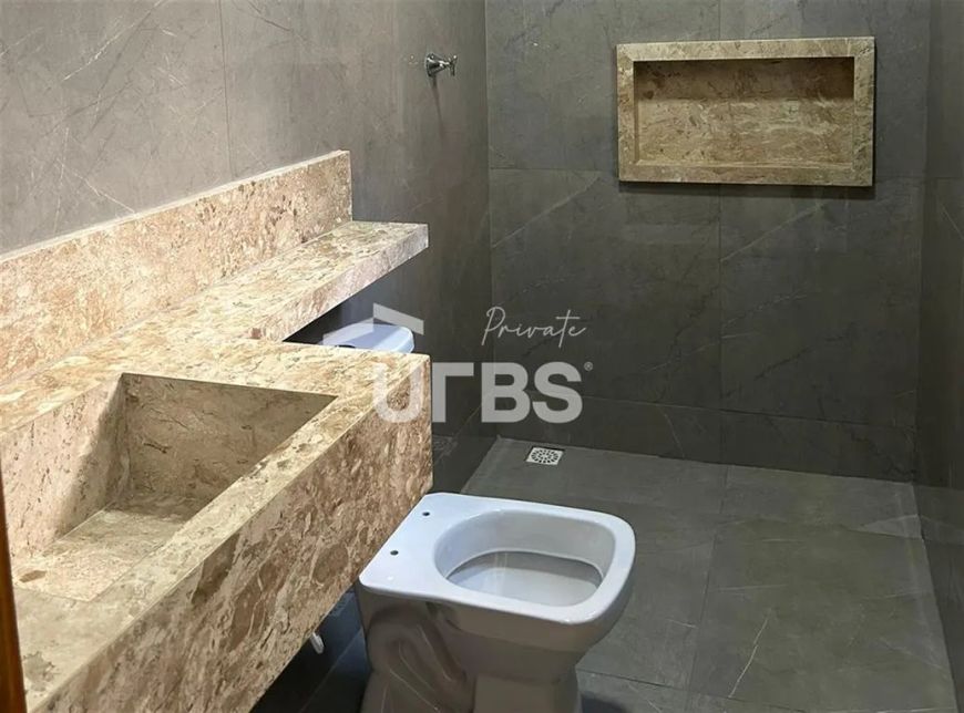 0 - Casa 3 quartos, sendo 1 suíte