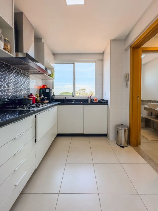 Apartamento a venda no St bueno com 3 suites plenas, rico em armarios