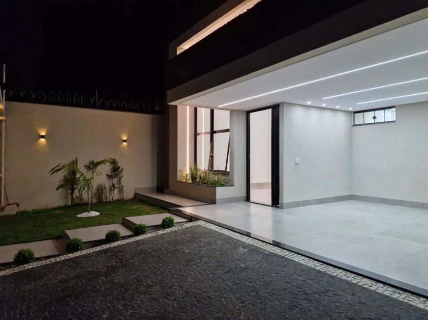 Casa Única Terreno – 03 Suítes Plenas – Alto Padrão – Lazer e muito mais – JD Fonte Nova - Goiânia