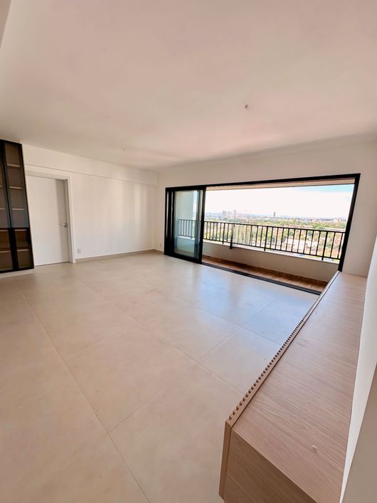 Elev Marista 3 suites 130m² com armarios