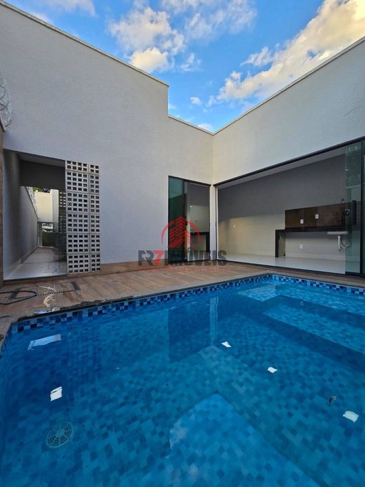 EXCELENTE CASA ALTO PADRÃO NO SETOR SANTOS DUMONT- GOIÂNIA/GO
