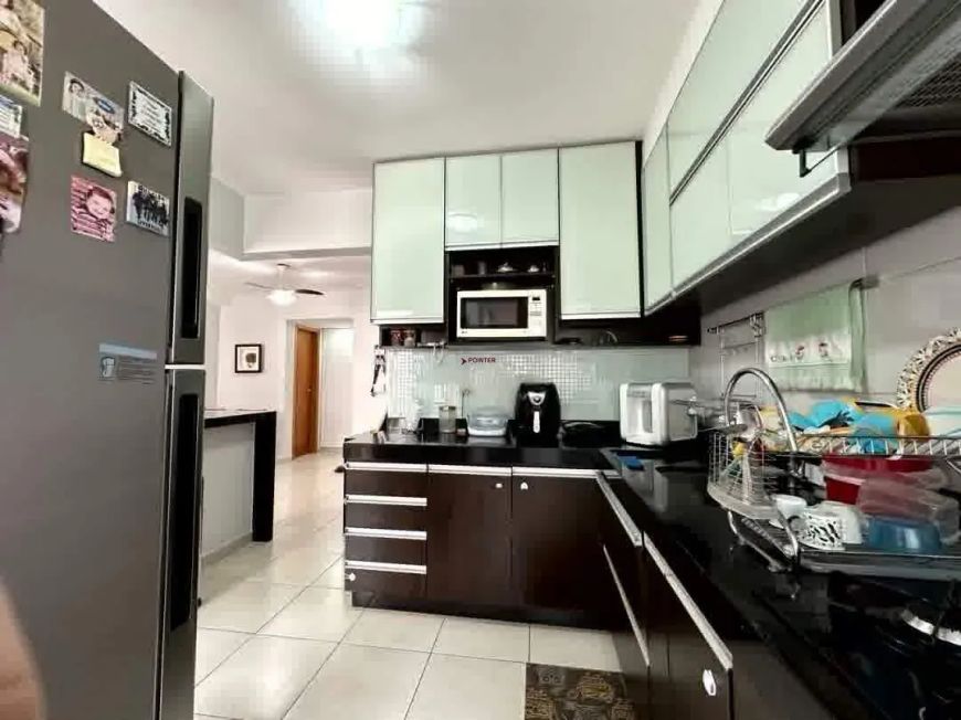 Apartamento 3 Q, 2 suites , 2 vagas andar alto vista Livre, Edifício Week Family