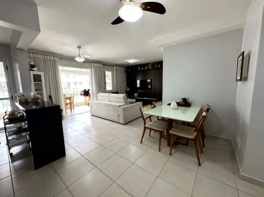 Apartamento 3 Q, 2 suites , 2 vagas andar alto vista Livre, Edifício Week Family