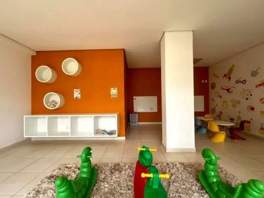 Apartamento 3 Q, 2 suites , 2 vagas andar alto vista Livre, Edifício Week Family