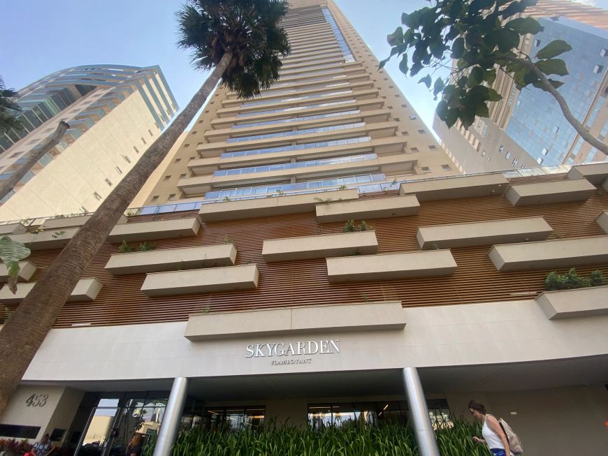 Apartamento de 180 metros | 3 suítes | 3 vagas | andar alto nascente
