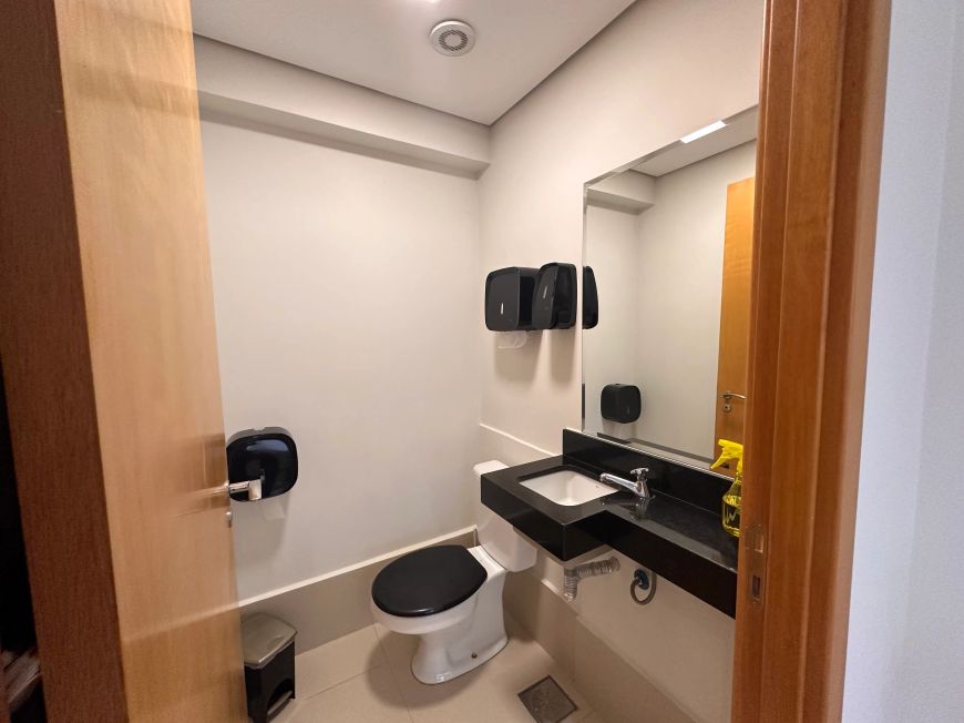 Sala comercial a venda com 29 metros quadrados em Setor Bueno - Goiânia - GO