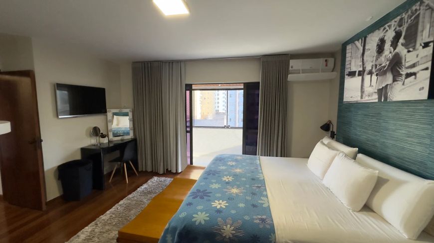 Cobertura Duplex com 240m² Próxima ao Parque Areião