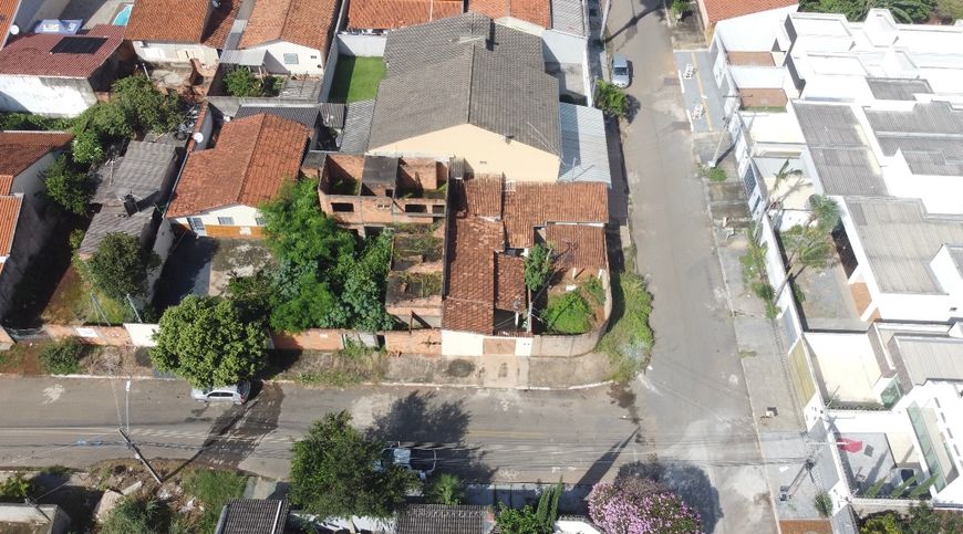 Lote no Moinho dos Ventos de esquina