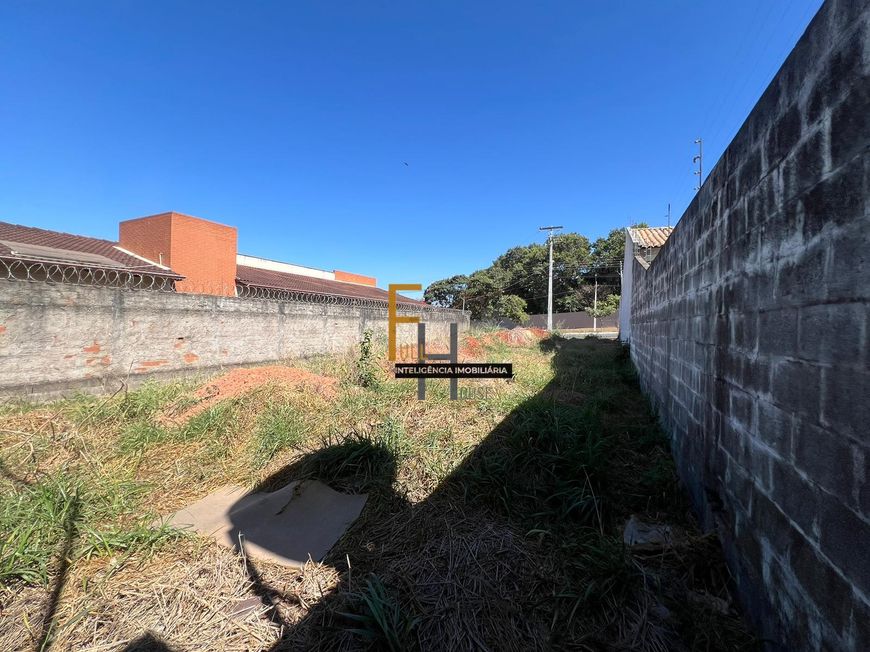LOTE A VENDA NO VILLAGE VENEZA