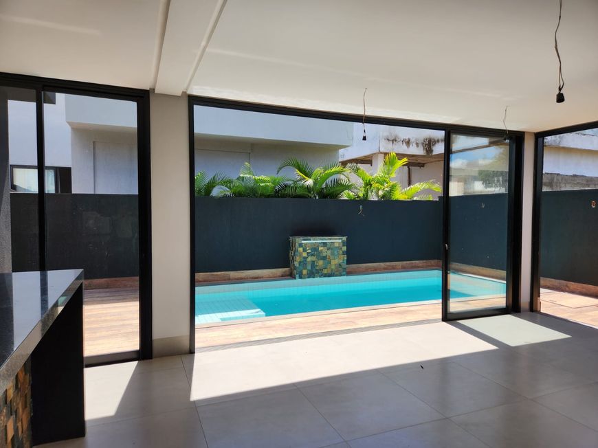 Casa de condomínio sobrado para venda 330 metros com 4 quartos Portal do Sol Green Goiania GO