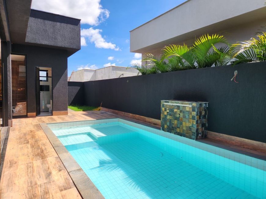 Casa de condomínio sobrado para venda 330 metros com 4 quartos Portal do Sol Green Goiania GO