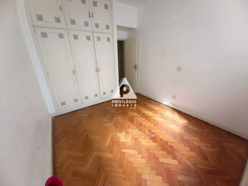Apartamento 3 quartos, suíte, 180 mts, a 1 quadra da praia, 1 vaga de garagem, em Ipanema.