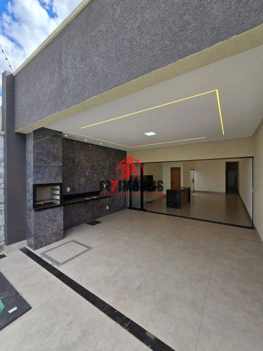 BELA CASA NO RESIDENCIAL HUGO DE MORAES - GOIÂNIA/GO