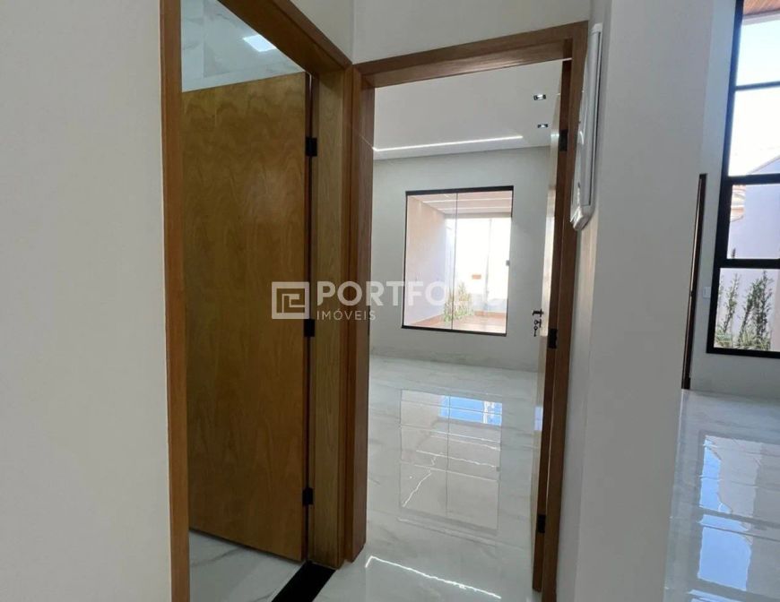 Imóvel para venda possui 160 metros quadrados com 3 quartos em Goiânia 2 - Goiânia - GO