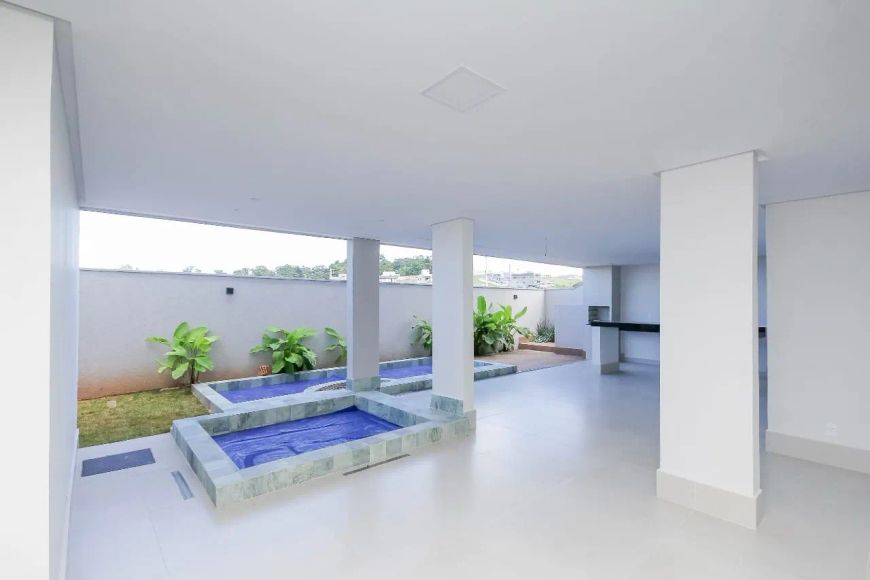Casa 4 suites a venda em condomínio fechado em Senador Canedo/GO
