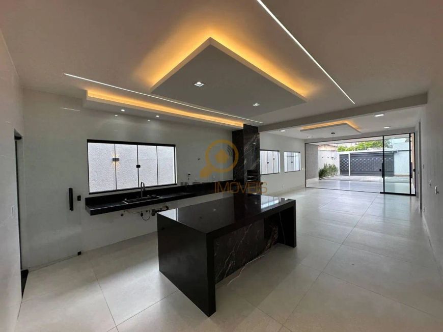 Casa com 4 Suítes no Jardim Vila Boa, Goiânia