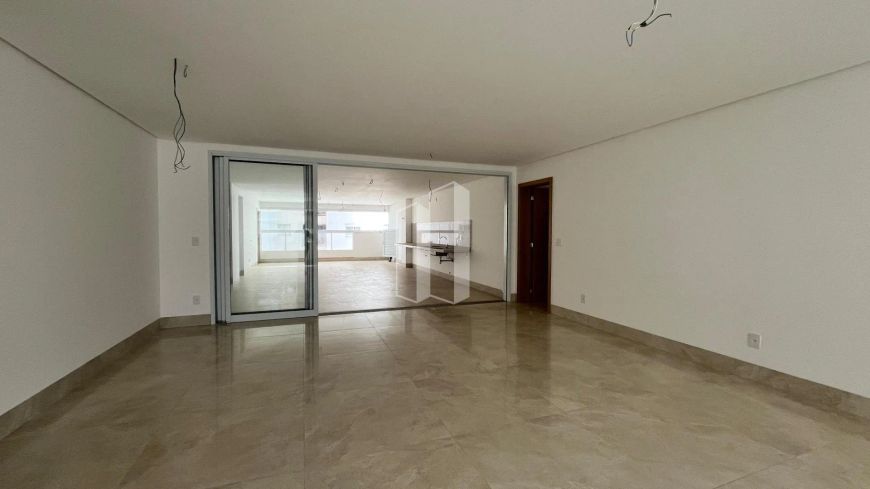 Apartamento Luxuoso com 4 Suítes no Setor Marista - Vista Panorâmica e Conforto Imbatível!