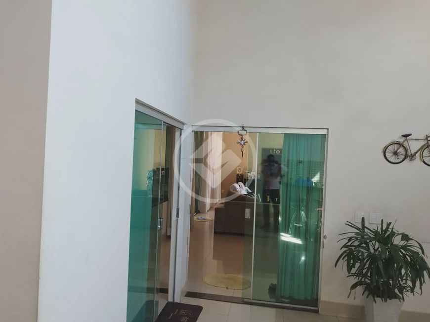 Casa com 6 quartos e uma Sala Comercial no Jardim Novo Mundo, Goiânia codigo: 72801