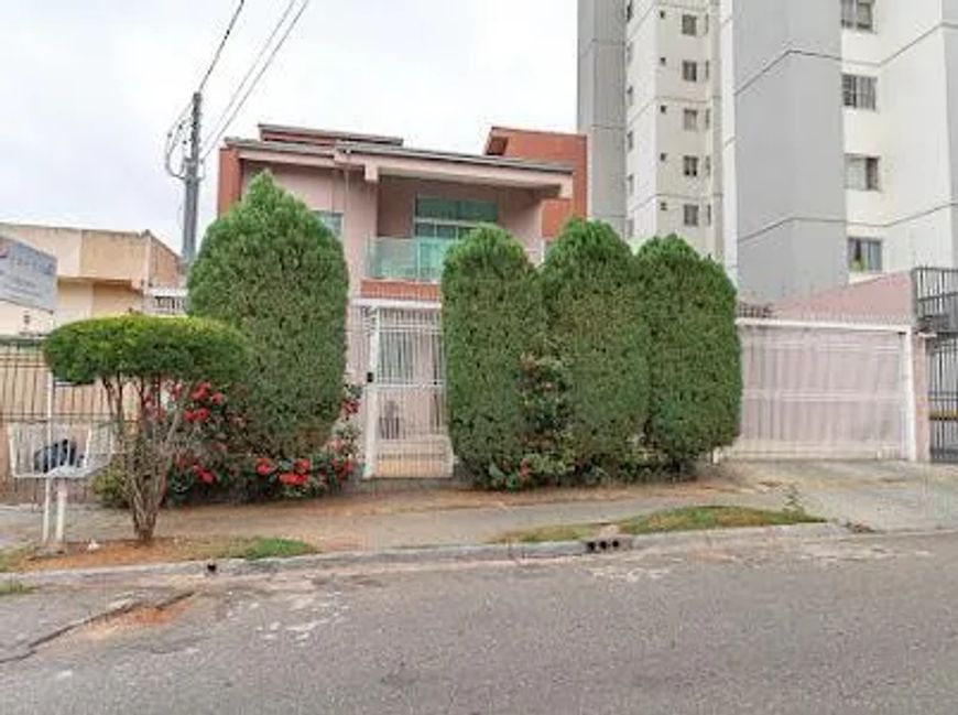 Sobrado para venda tem 421 metros quadrados com 4 quartos em Jardim América - Goiânia - GO