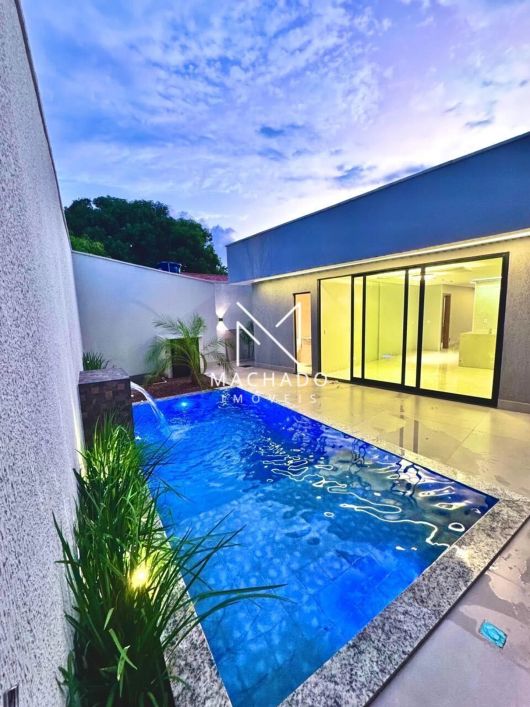 Casa a venda: setor Urias Magalhães (ao lado shopping Passeio das Águas).