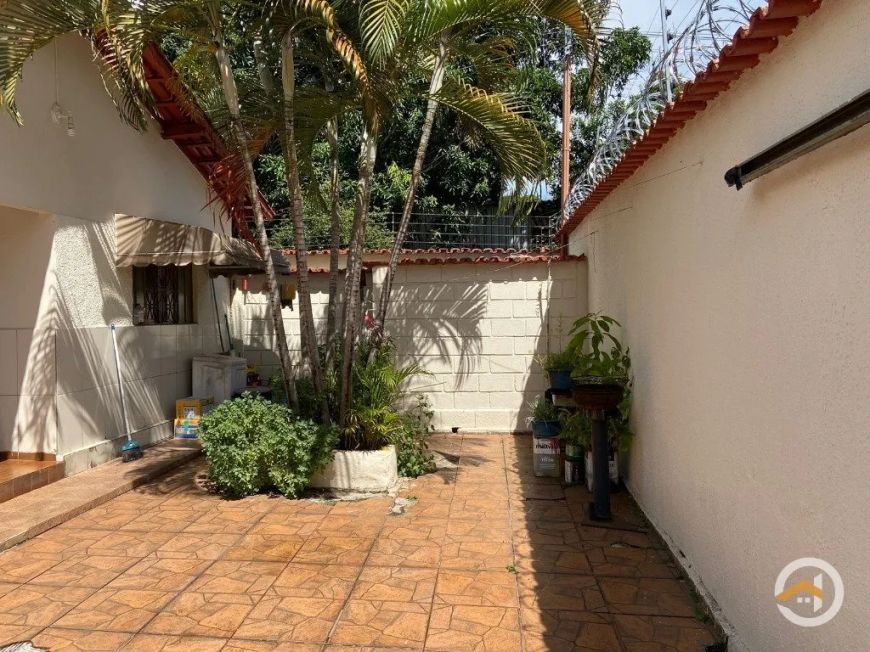 Casa Jardim Novo Mundo 4 quartos