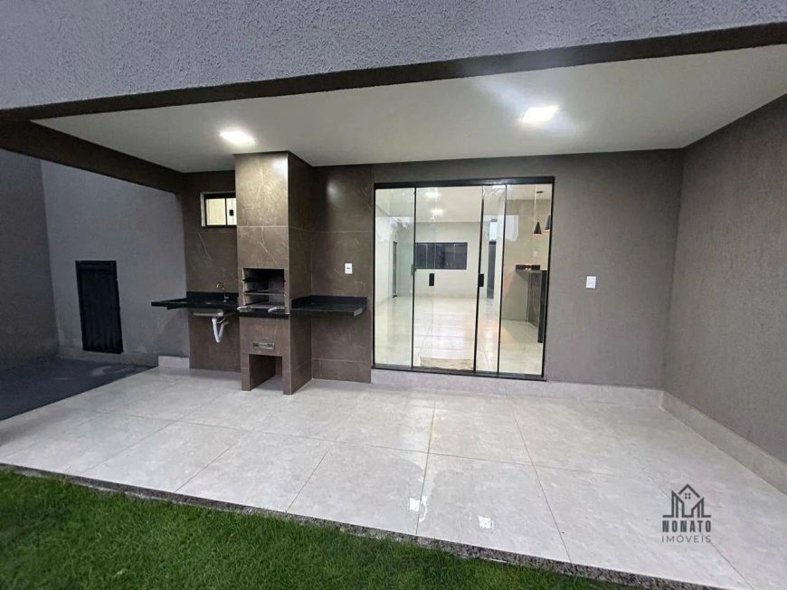 Sobrado com 3 dormitórios à venda, 212 m² por R$ 880.000 - Residencial Katia - Goiânia/GO