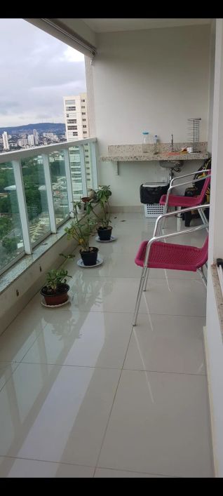 Easy Life 22° Andar 1 vaga com escaninho e uma linda vista permanente para o parque