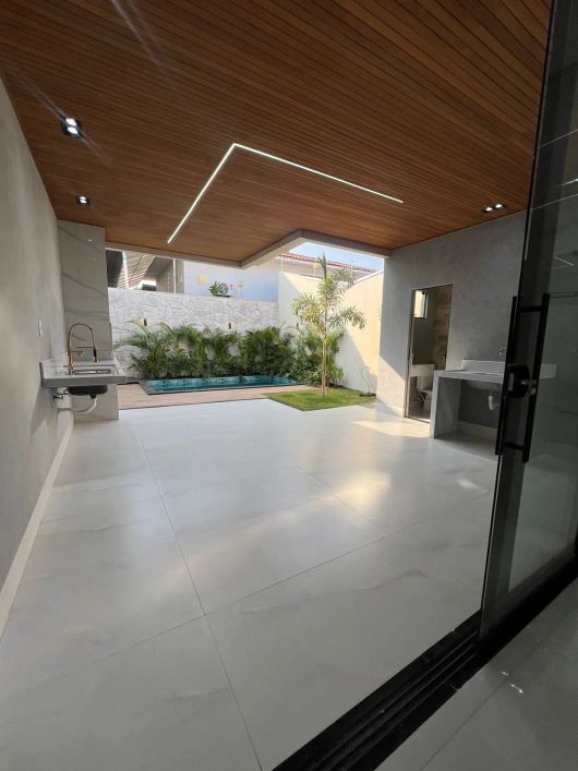 CASA ALTO PADRAO NO SETOR GOIANIA 2