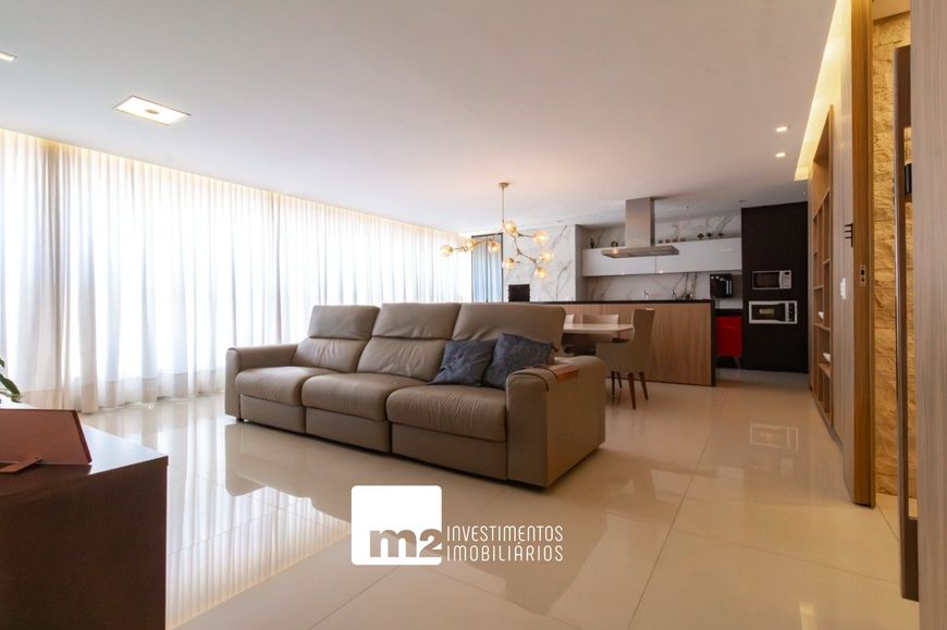 Apartamento no Setor Bueno com 4 quartos