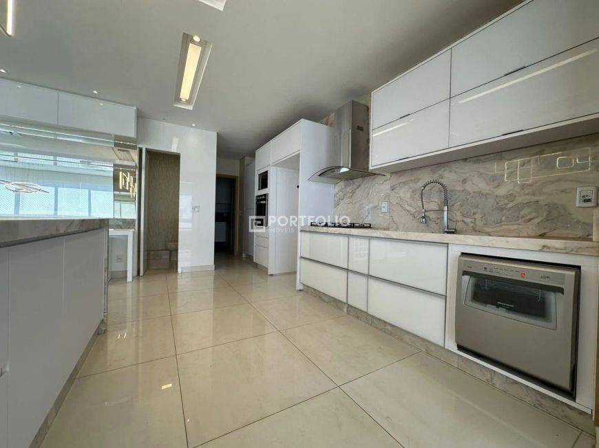 Apartamento com 3 dormitórios à venda, 178 m² por R$ 1.800.000,00 - Setor Marista - Goiânia/GO