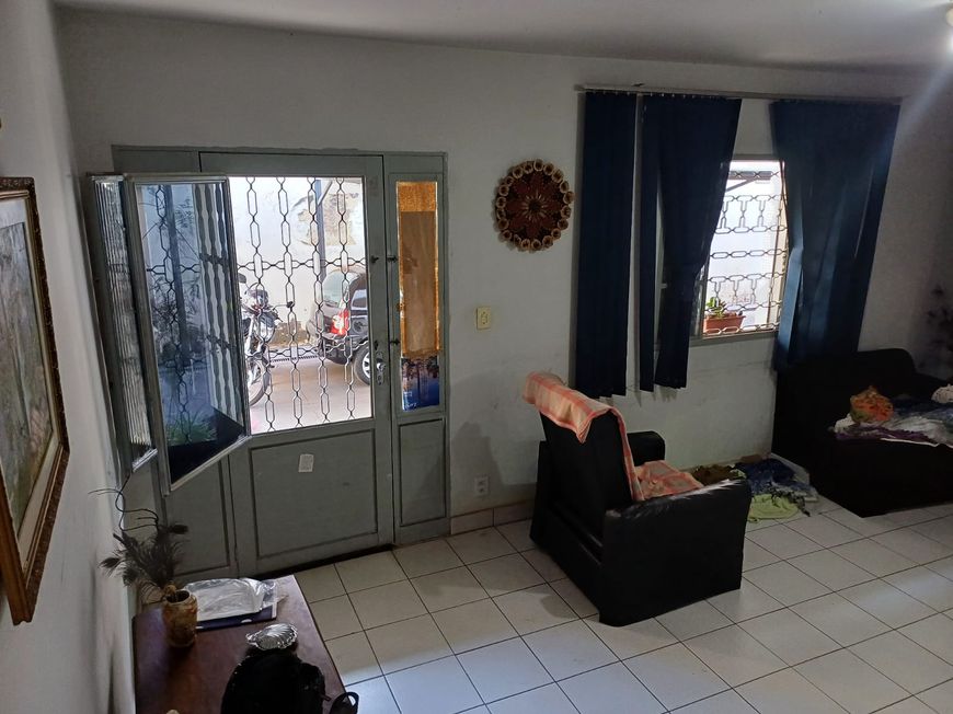 SOBRADO DE 3 QTOS, 1 SUITE, 134 m2, NA RUA 22, COND. ITAPEMIRIM, SETOR OESTE. SETOR OESTE Casa em Co