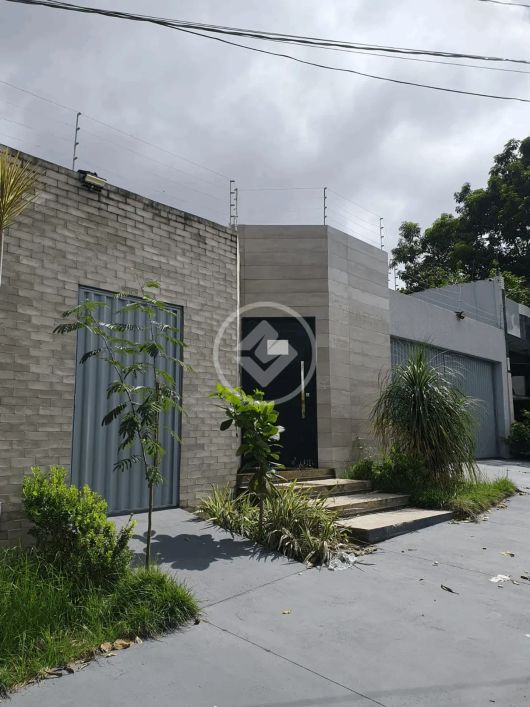 REF: OFFICE2274 casa no Jardim America, sendo 3 quarto, com 300 m², Goiânia-GO. codigo: 52063