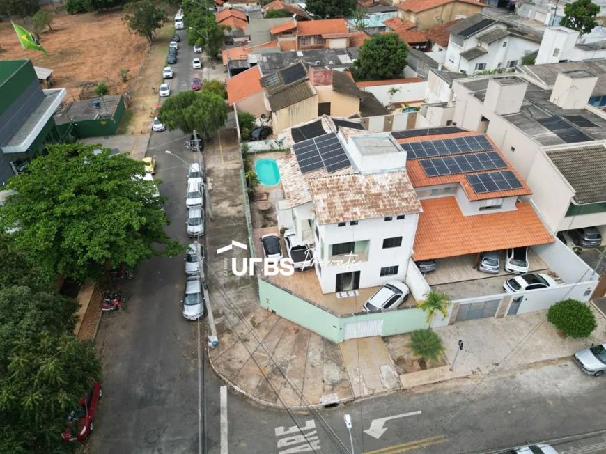 SOBRADO - Sobrado 4 quartos, sendo 1 suíte