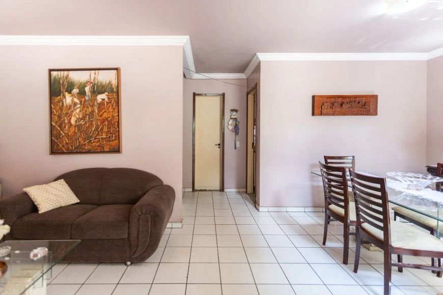 Sobrado em Condomínio 140,00m² 04 Quartos Suíte Residencial Antares Jardim América Goiânia