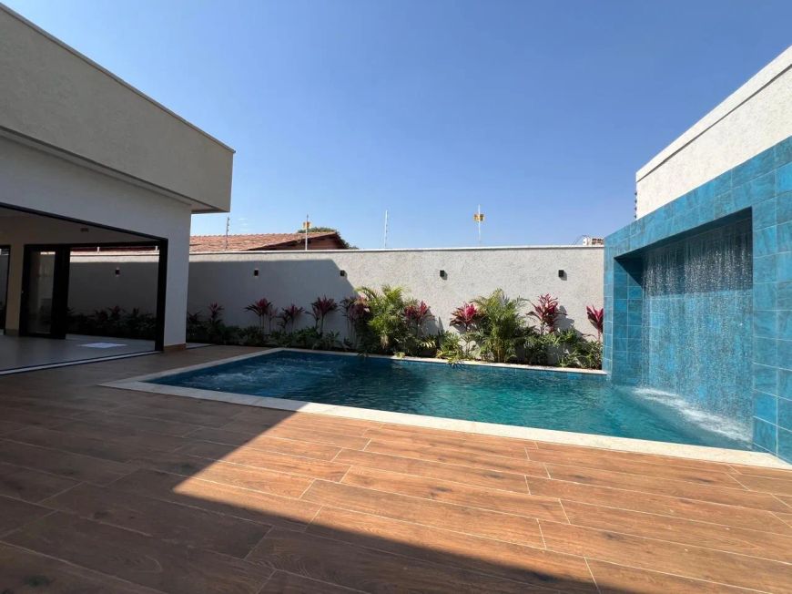 Linda casa 4 suíte para venda tem 223 metros quadrados c em Jardim Europa - Goiânia - GO