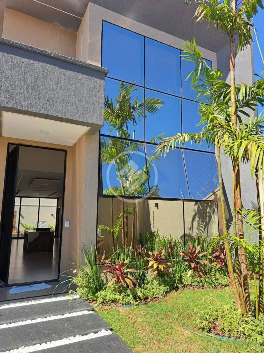 REF: OFFICE2697 Casa no Moinho dos Ventos, sendo 4 quartos com 180m², Goiânia-GO codigo: 93007