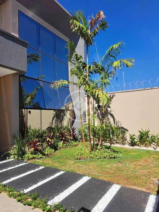 REF: OFFICE2697 Casa no Moinho dos Ventos, sendo 4 quartos com 180m², Goiânia-GO codigo: 93007