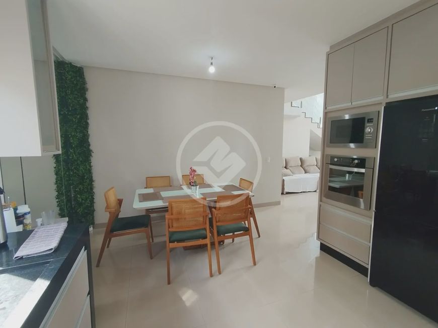 Sobrado 4 Suítes no Jardim Balneário Meia Ponte codigo: 60452