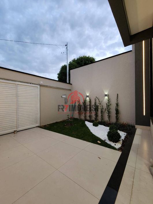 CASA ACONCHEGANTE NO JARDIM IPÊ – GOIÂNIA/GO