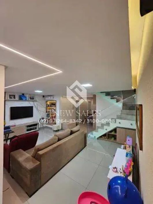 Sobrado 3 quartos 1 suíte, condominio fechado - Santa Genoveva