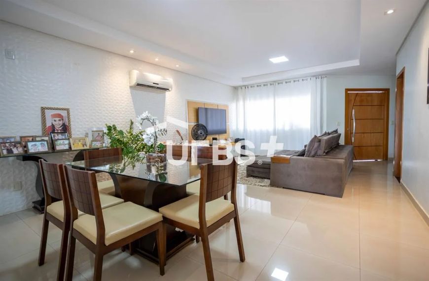 0 - Casa 3 quartos, sendo 3 suítes