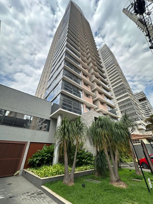 Imperador Bueno 4 suites plenas elevador privativo