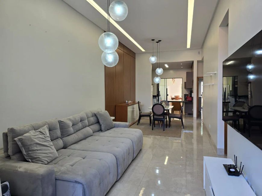 Casa com 3 dormitórios à venda, 176 m² por R$ 1.040.000,00 - Santa Genoveva - Goiânia/GO